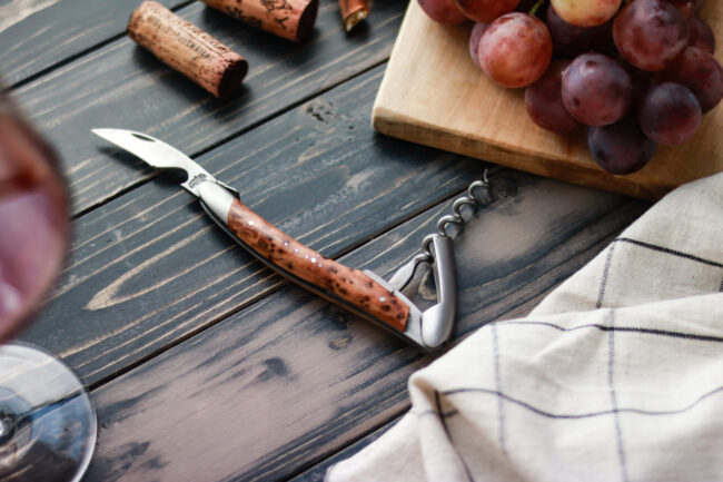 SOM TH 11 - Le couteau des amoureux du bon vin : le sommelier Forge de Laguiole